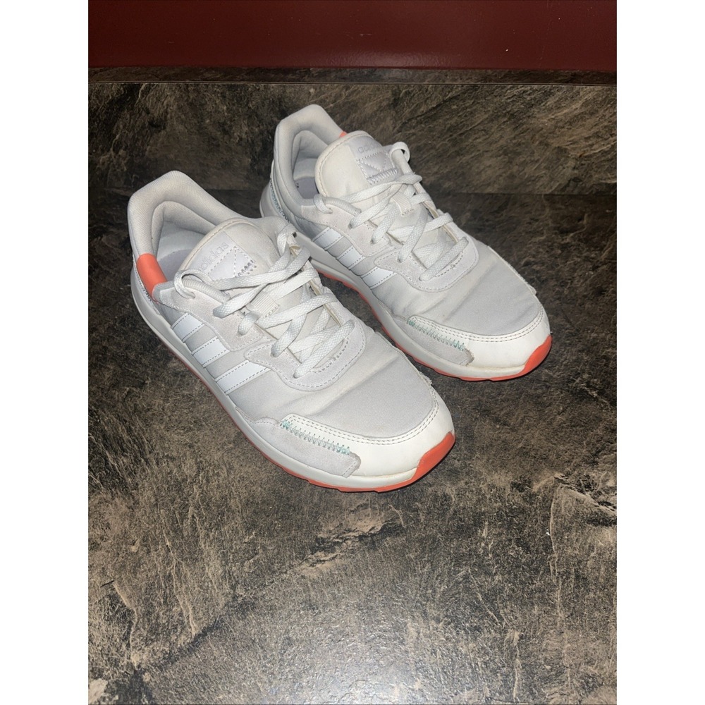 Adidas Retrorun Women's Size 7 Sneakers Chalk White Signal Coral EH1858 Retro